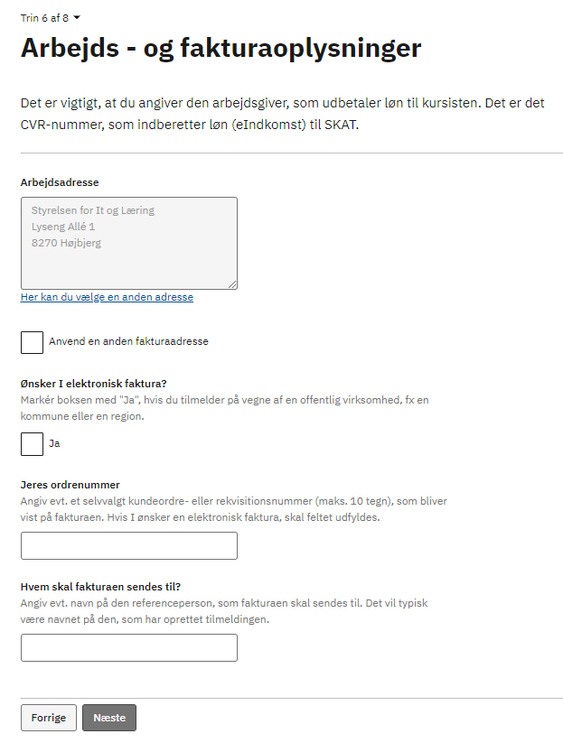 Billedet viser et eksempel på vinduet med Arbejds- og fakturaoplysninger, hvor arbejdsadressen er udfyldt.